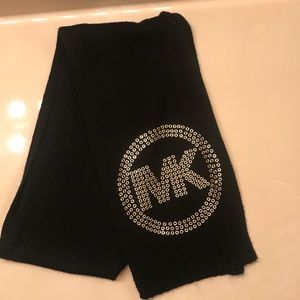 Black Michael Kors scarf